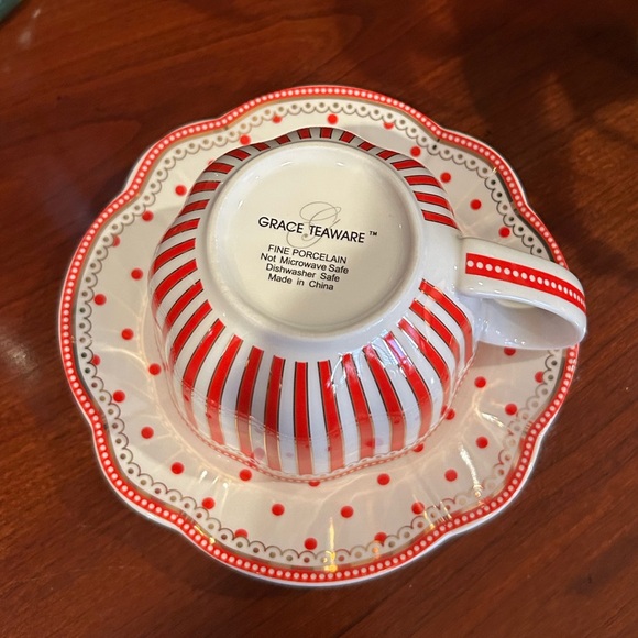 NWOT Grace Teaware Red and White Striped & Dots Fine Porcelain Teacup and Saucer - Picture 7 of 8